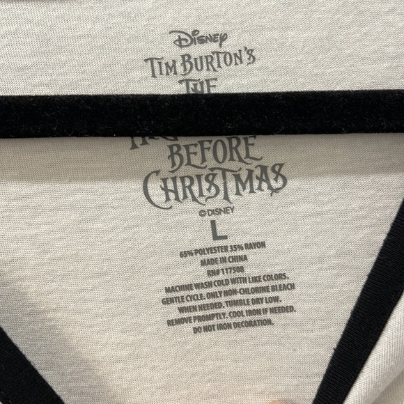 Nightmare Before Christmas T-shirt sz L - Picture 3 of 5